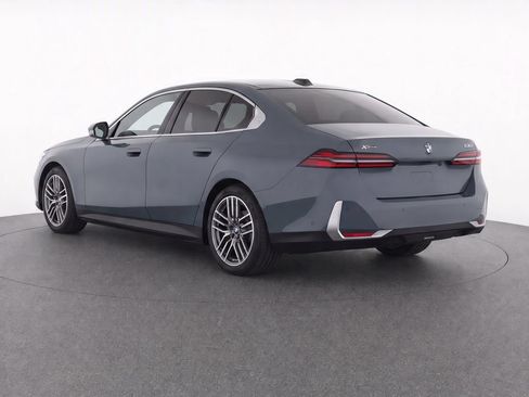 Certified 2024 BMW 530i xDrive w/ Premium Package AWD/4WD image 33