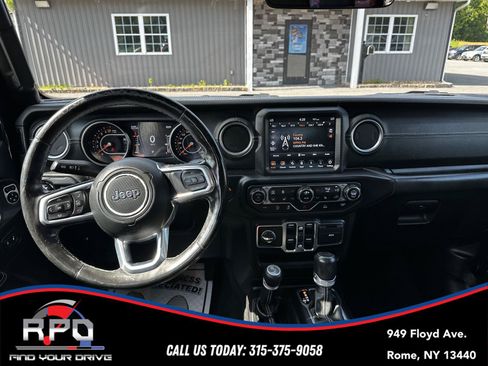 Used 2020 Jeep Gladiator Overland AWD/4WD image 13