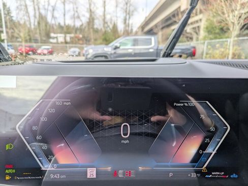 Used 2026 BMW X5 xDrive40i w/ Premium Package image 11