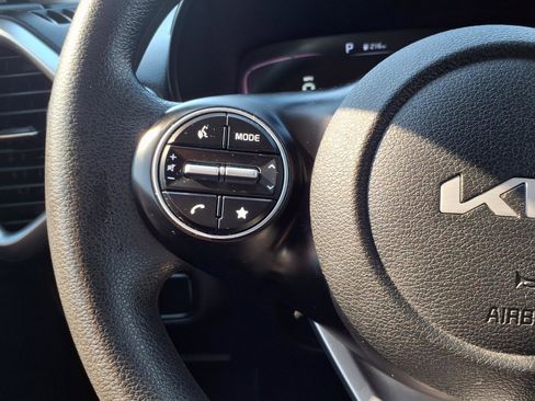 Used 2023 Kia Soul LX w/ Option Group 015 FWD image 15