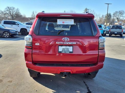 Certified 2021 Toyota 4Runner SR5 image 30