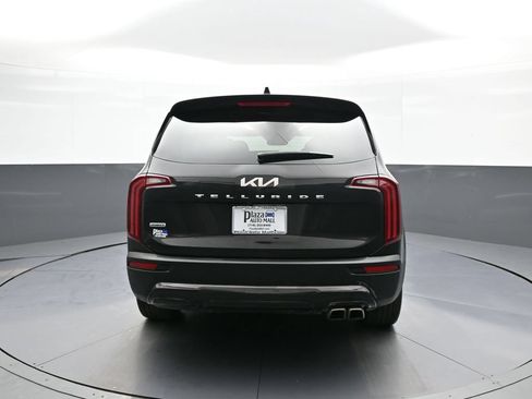 Certified 2022 Kia Telluride SX w/ SX Prestige Package AWD/4WD image 7