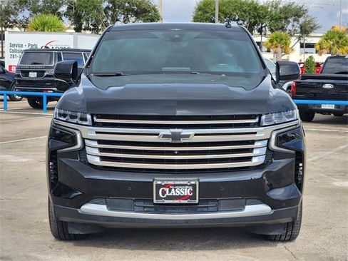 Used 2021 Chevrolet Suburban High Country image 2