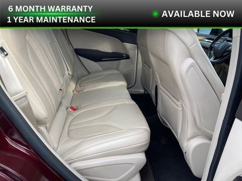 Used 2018 Lincoln MKC Select w/ Select Plus Package image 28