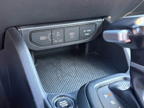 Used 2025 Kia K4 FWD image 24
