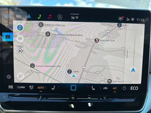 New 2025 Volkswagen ID.4 Pro image 18