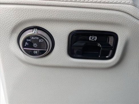 Certified 2023 Mercedes-Benz EQE 350+ SUV image 11