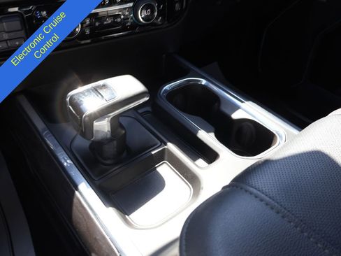 Used 2023 Chevrolet Silverado 1500 LTZ image 37