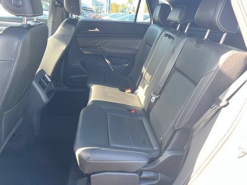 Used 2023 Volkswagen Atlas Cross Sport SE FWD image 27