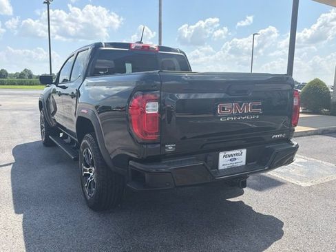 Used 2023 GMC Canyon AT4 w/ AT4 Premium Package AWD/4WD image 7
