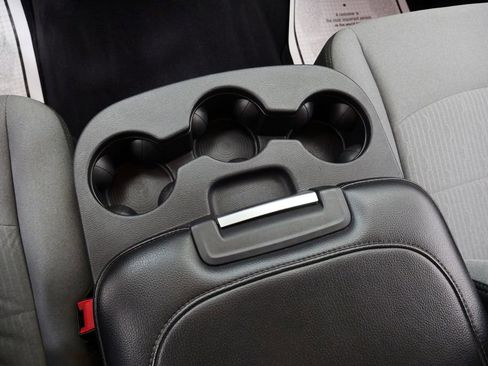 Used 2020 RAM 3500 Big Horn image 32