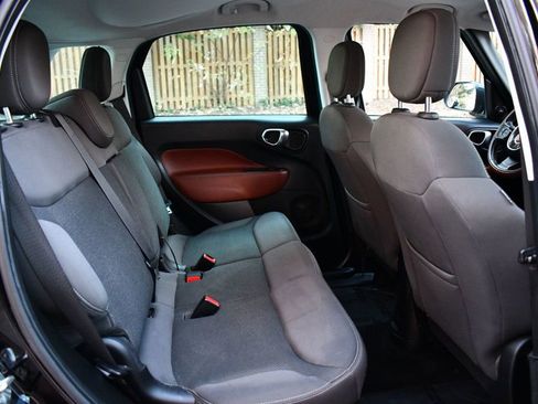 Used 2014 FIAT 500L Trekking w/ Popular Equipment Group image 13