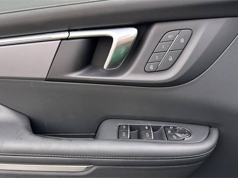 New 2026 Buick Enclave Sport Touring image 11