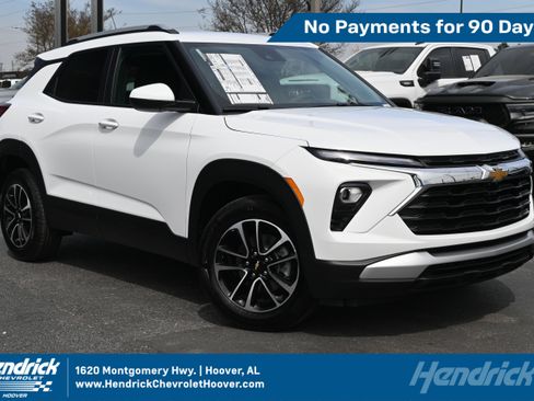 New 2026 Chevrolet TrailBlazer LT FWD image 1