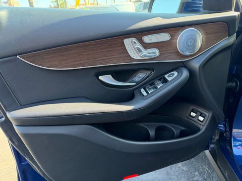Used 2020 Mercedes-Benz GLC 350e 4MATIC image 13