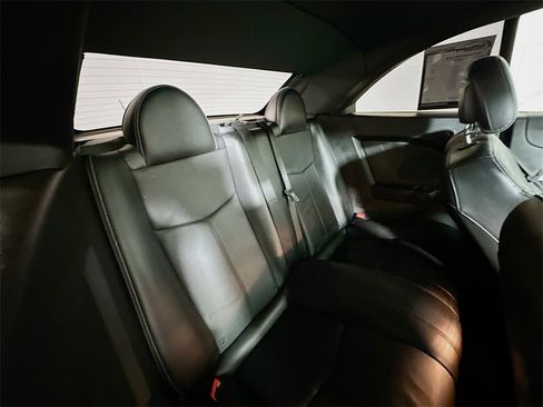 Used 2013 Chrysler 200 Limited image 24