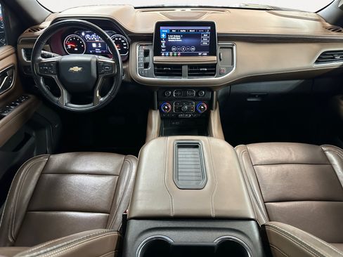 Used 2021 Chevrolet Tahoe High Country w/ Premium Package RWD image 3