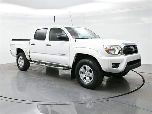 Used 2012 Toyota Tacoma PreRunner image 1