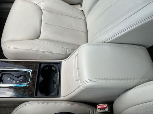 Used 2008 Cadillac DTS FWD image 55