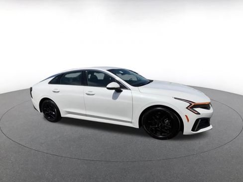 Used 2025 Kia K5 LXS FWD image 2