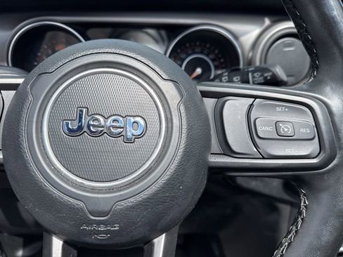 Used 2022 Jeep Wrangler Unlimited Sport image 40