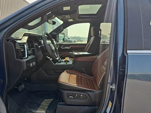 Used 2026 GMC Sierra 2500 Denali Ultimate AWD/4WD image 10