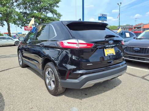 Certified 2024 Ford Edge SEL w/ Convenience Package AWD/4WD image 8