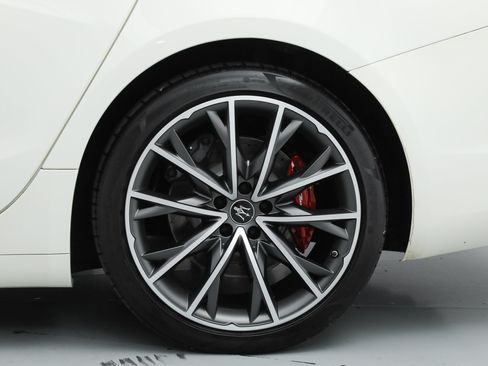 Certified 2023 Maserati Ghibli Modena RWD image 19