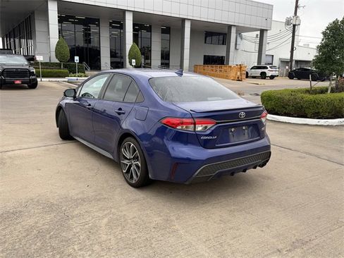 Used 2021 Toyota Corolla SE w/ Carpet Mat Package (TMS) image 7