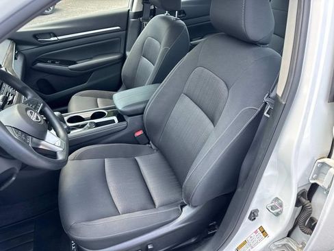 Used 2023 Nissan Altima 2.5 SV FWD image 27