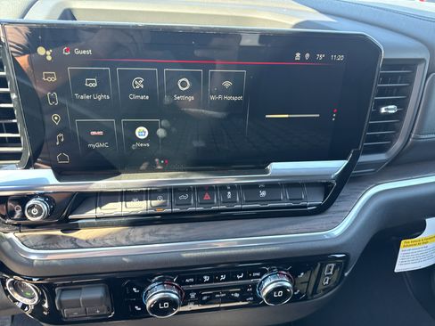 New 2026 GMC Sierra 1500 SLT image 24