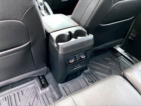 Used 2023 Chevrolet Colorado Z71 w/ Z71 Convenience Package 2 image 28