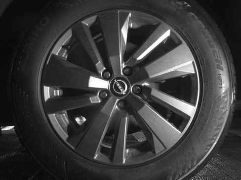 Used 2025 Nissan Pathfinder SV AWD/4WD image 14