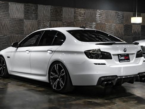 Used 2016 BMW 550i xDrive Sedan image 12