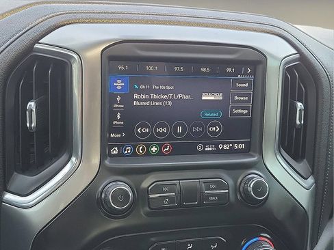 Used 2020 Chevrolet Silverado 1500 RST AWD/4WD image 15