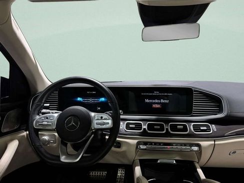 Used 2022 Mercedes-Benz GLS 450 4MATIC image 13