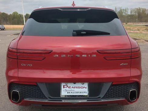 Used 2023 Genesis GV70 2.5T w/ Select Package image 5
