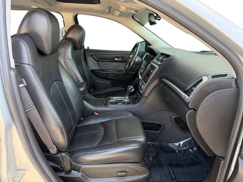 Used 2013 GMC Acadia SLT AWD/4WD image 18