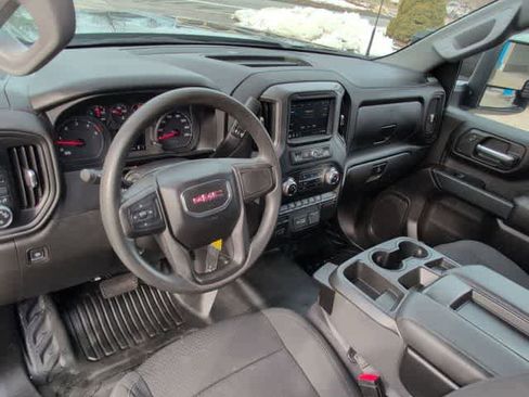 Certified 2022 GMC Sierra 3500 Pro w/ Convenience Package image 18