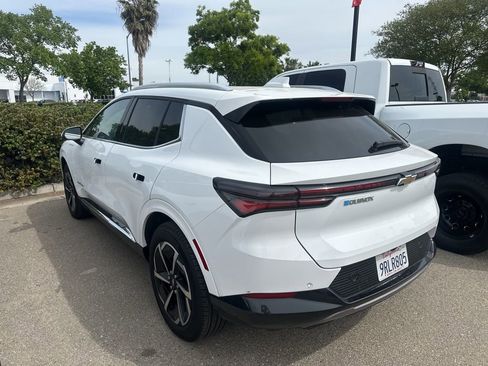 Used 2025 Chevrolet Equinox EV LT w/ Convenience Package image 4