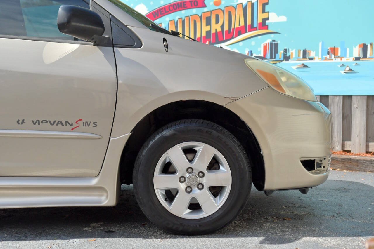 Used 2005 Toyota Sienna LE w/ Assistance Pkg 2 FWD image 37