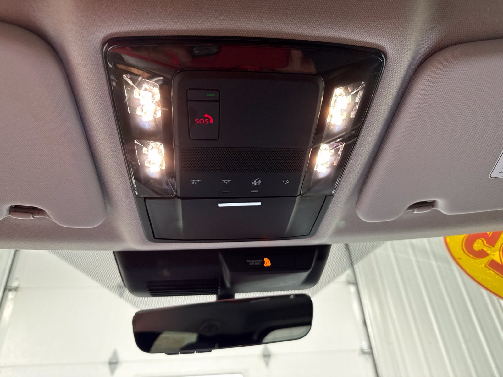 Used 2025 Mitsubishi Outlander SE AWD/4WD image 40