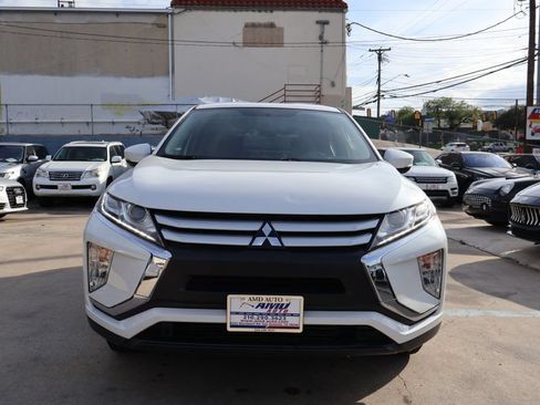 Used 2019 Mitsubishi Eclipse Cross ES FWD image 2