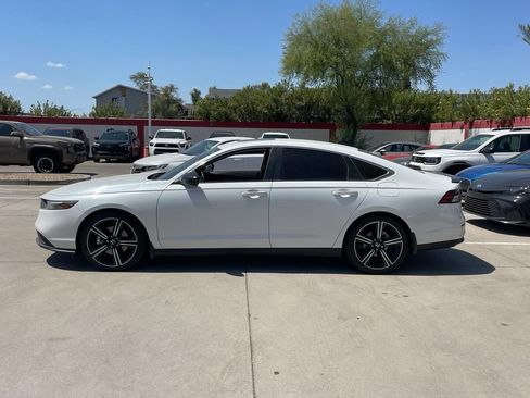 Used 2024 Honda Accord Sport image 9