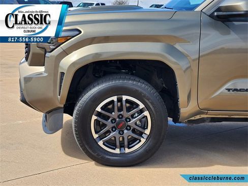 Used 2024 Toyota Tacoma TRD Sport image 11