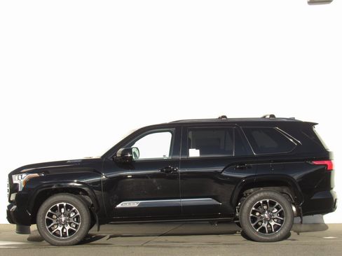 New 2026 Toyota Sequoia Platinum image 4