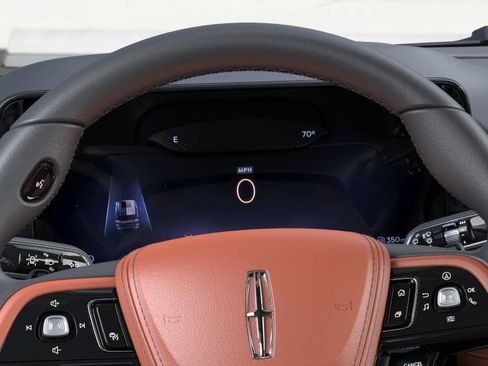 New 2026 Lincoln Aviator Reserve AWD/4WD image 13