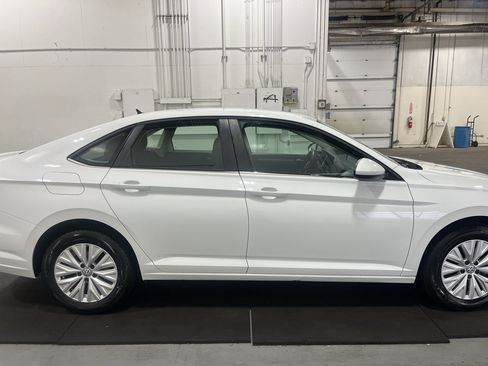 Used 2019 Volkswagen Jetta S FWD image 4
