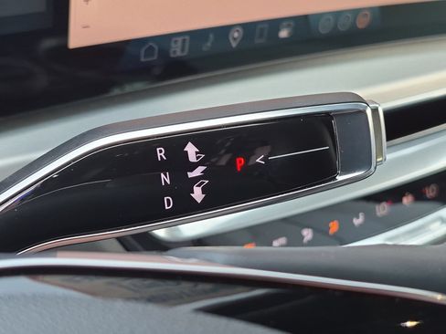 Certified 2024 Cadillac Lyriq Sport AWD/4WD image 15