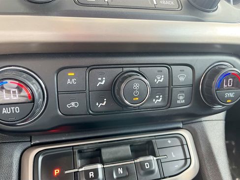 Used 2022 GMC Acadia Denali w/ Trailering Package image 16